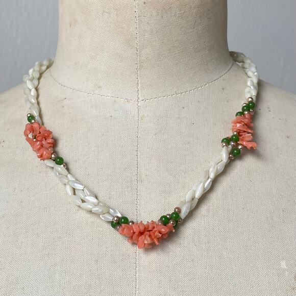Vintage 60s Coral Mother of Pearl Triple Strand Necklace Choker Collar Seashell - Picture 2 of 6